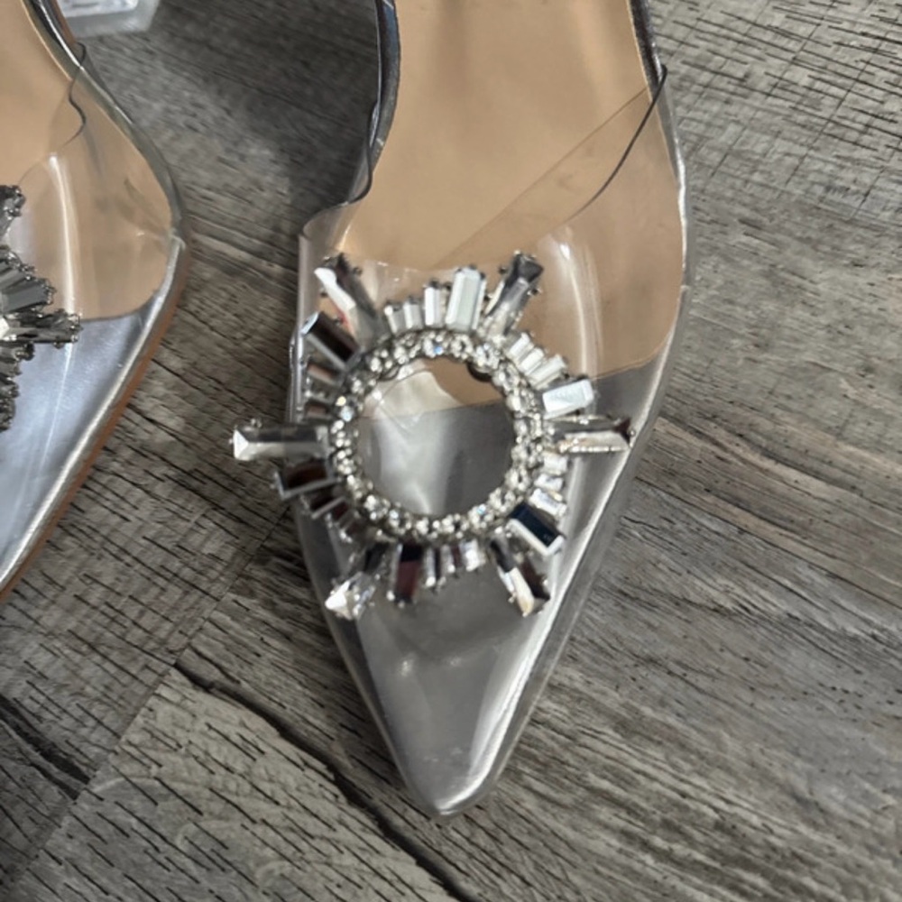 Catherine Malandrino Silver Pointed Toe Heels with Crystal Sunburst - Picture 5 of 13